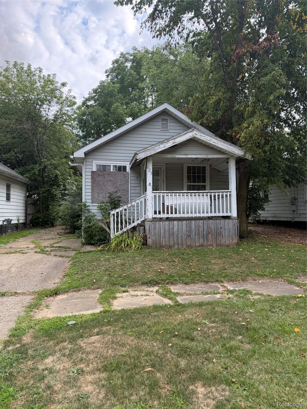 623 Victoria Avenue, Flint city