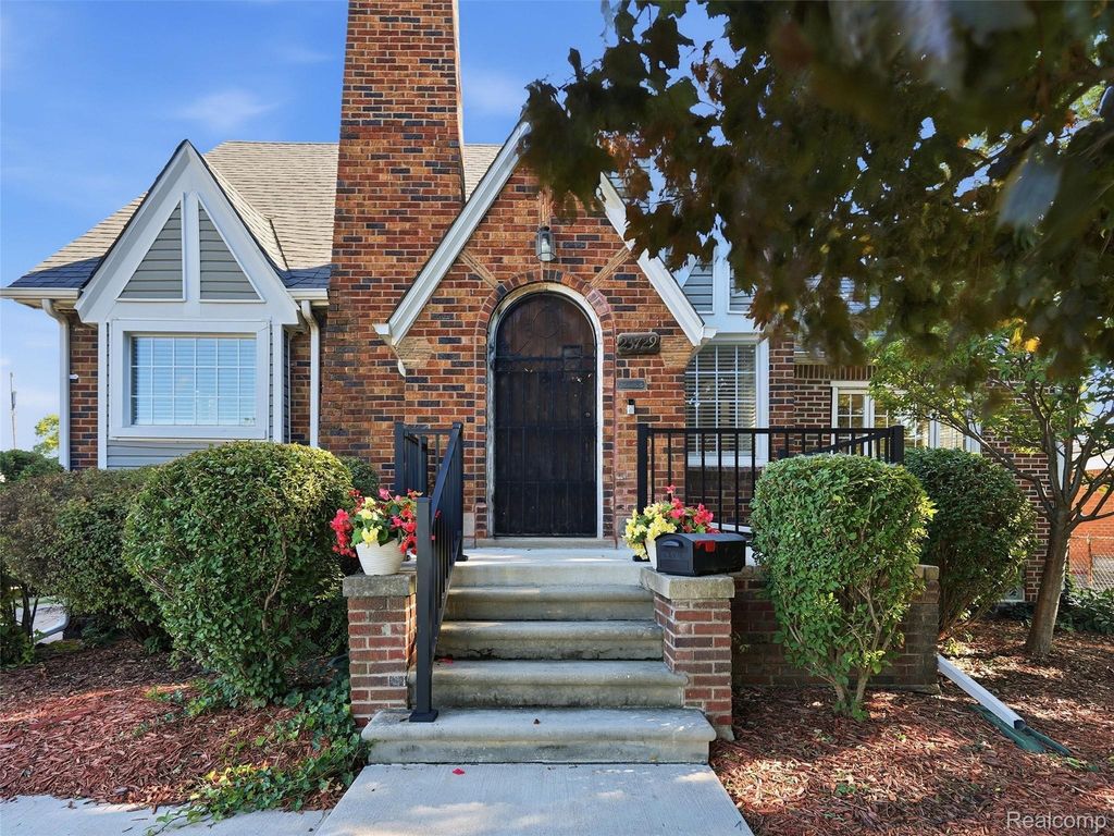 23729 Joy Street, St. Clair Shores