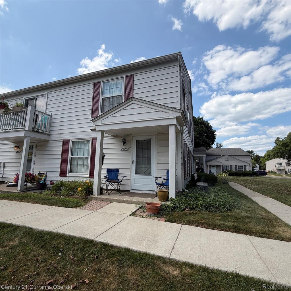2926 Meadowbrook Court C, Lake Orion