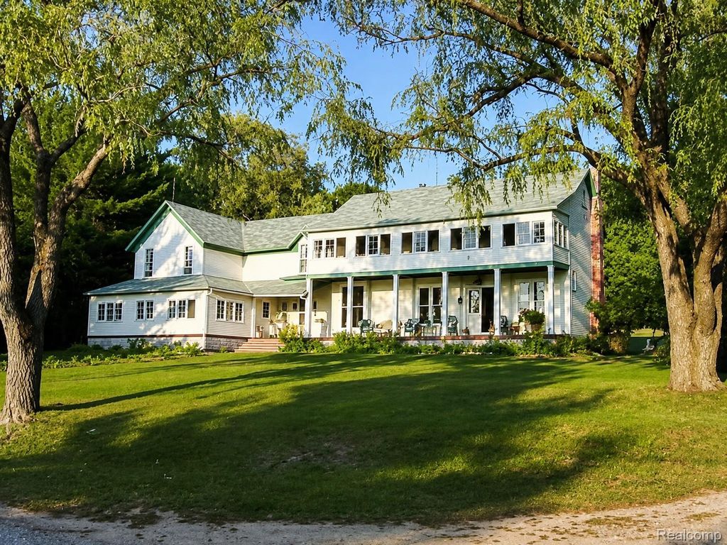 7441 First Court Avenue, Gaylord city