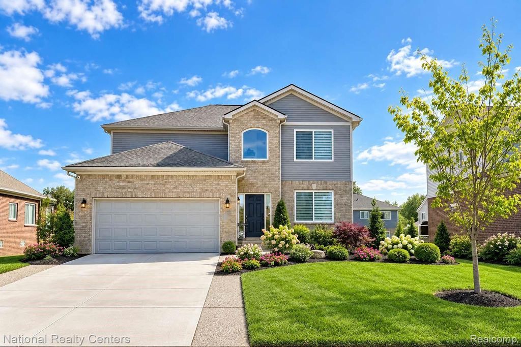 5587 Morgan Lake Drive, Clarkston