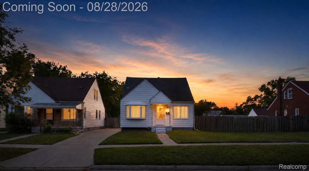 21227 Panama Street, Warren city
