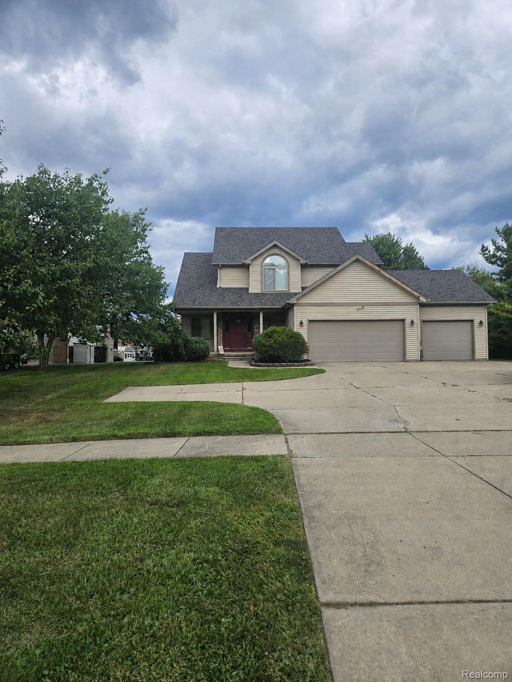 23212 Huron River Drive, Rockwood city
