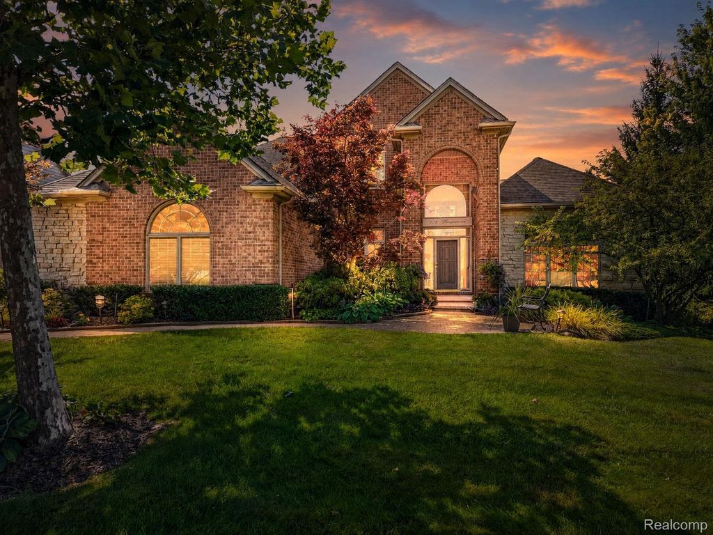 879 Benjamin Drive, Troy city