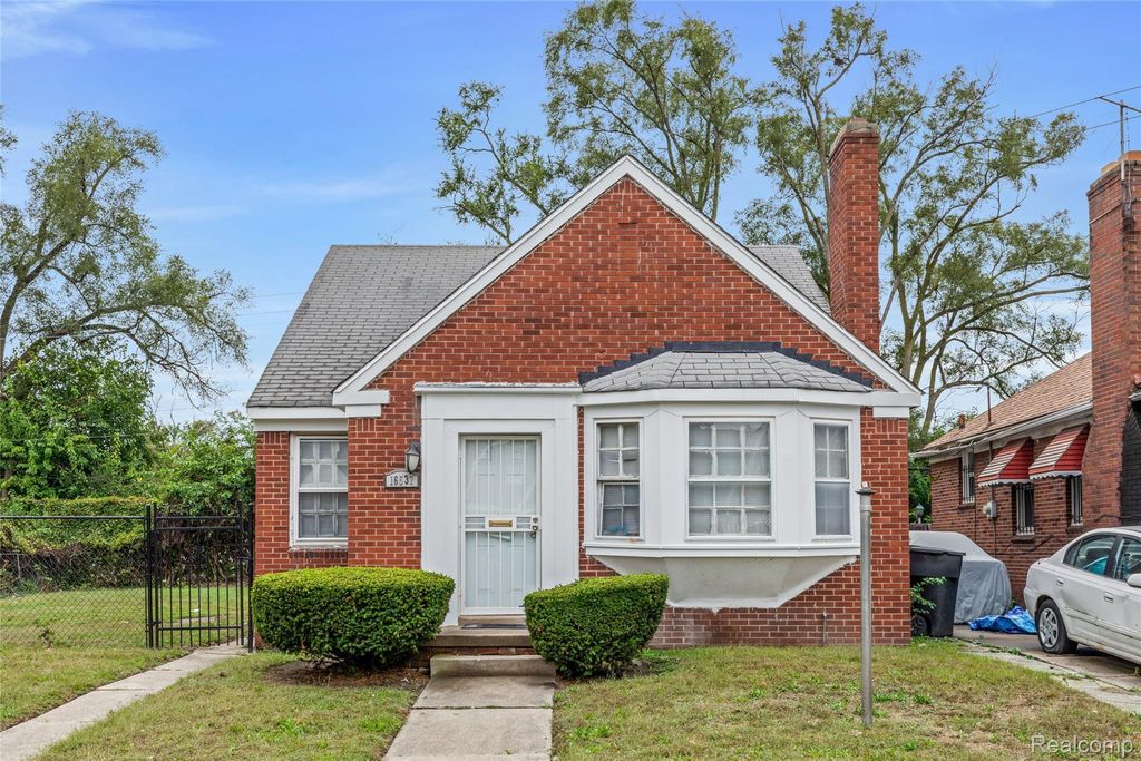 16537 Strathmoor Street, Detroit city