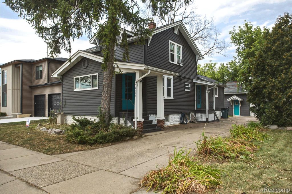 1791 E Saratoga Street, Ferndale