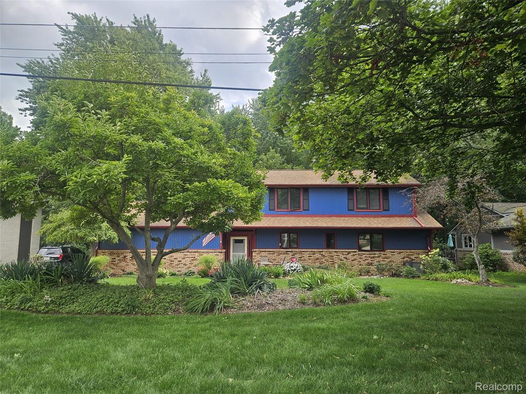 1269 Beemer Court, Oxford charter township
