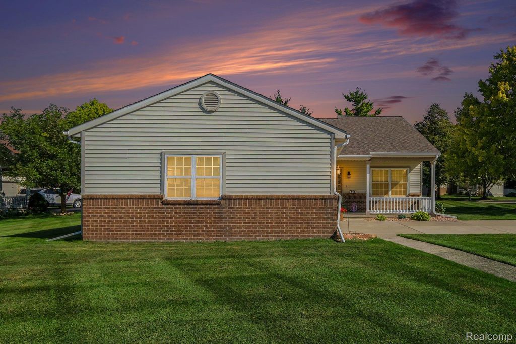 316 Pagels Court, Grand Blanc city