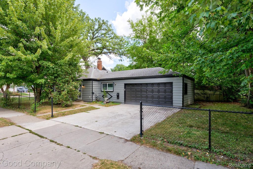 1710 Woodward Heights, Ferndale city