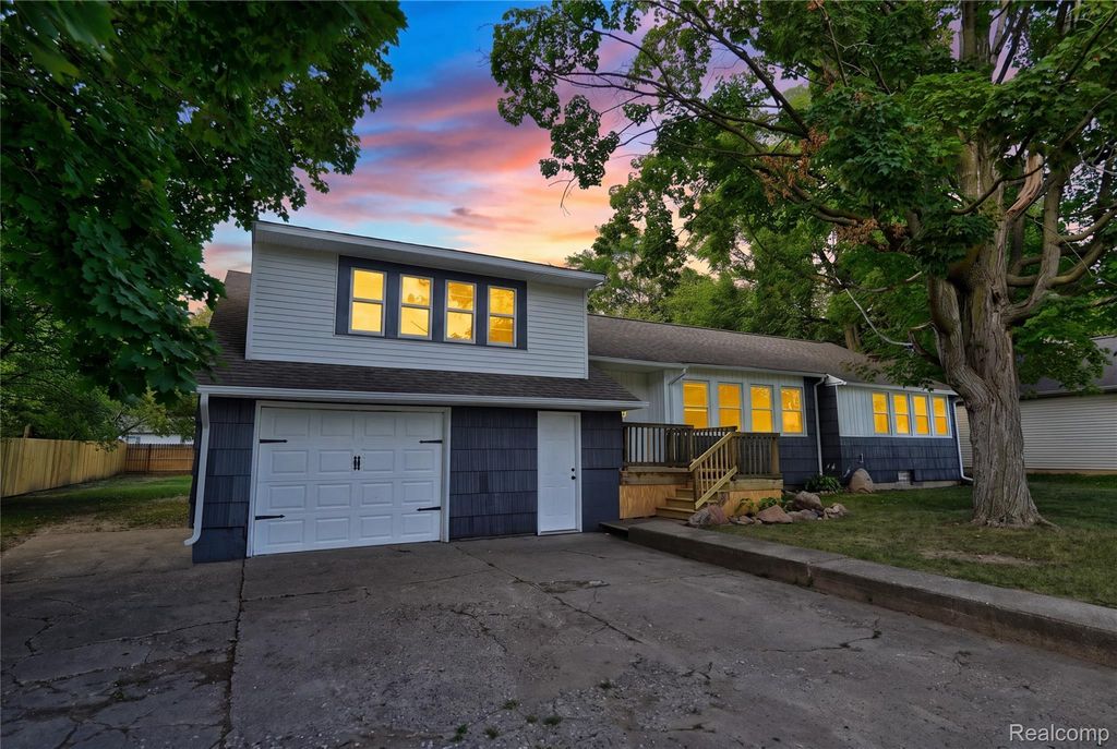 2357 Southampton Avenue, Grand Blanc charter township
