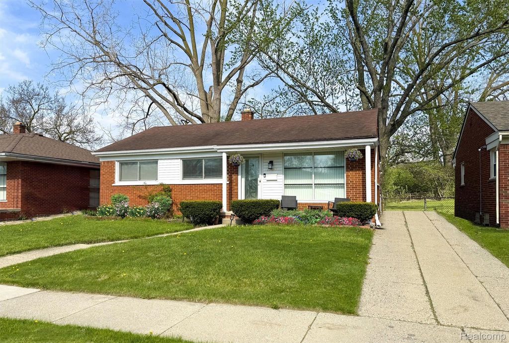 22030 Church Street, Oak Park city