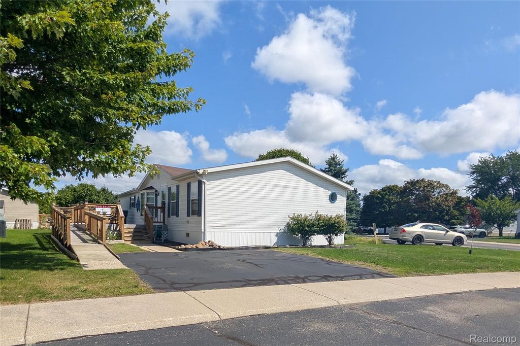 169 Post Branch, Fenton city