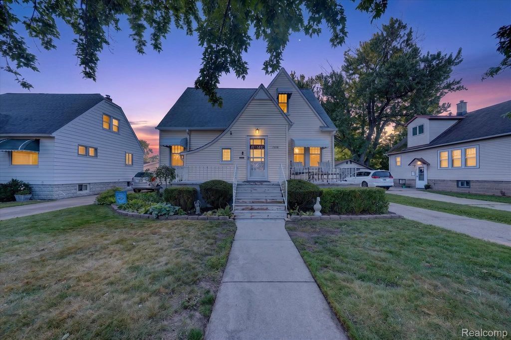 1416 17th Street, Port Huron city