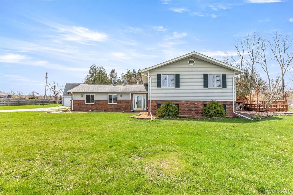 15395 Osius Road, Lyndon township