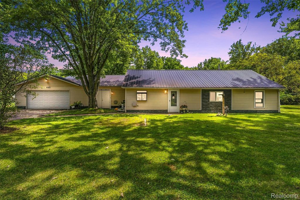 1163 S Packard Avenue, Burton city
