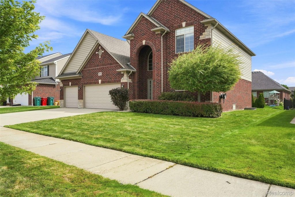 55586 Snead Drive, Macomb township