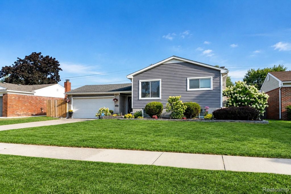 11955 Sorrento Boulevard, Sterling Heights city