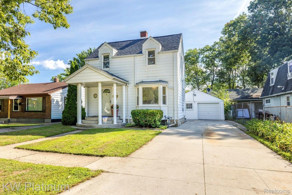 3310 Poplar Street, Port Huron city