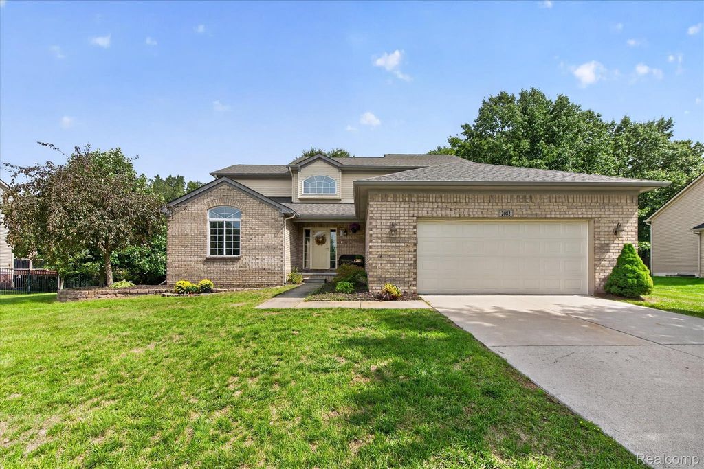 2082 Pinebrook Meadow Court, Howell