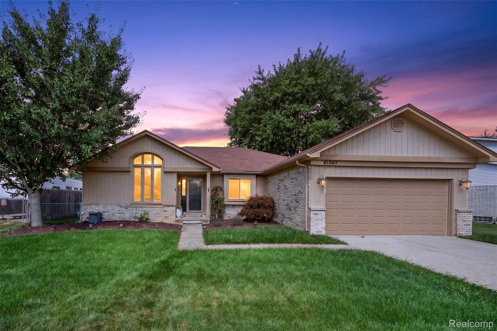 41367 Justin Drive, Clinton charter township