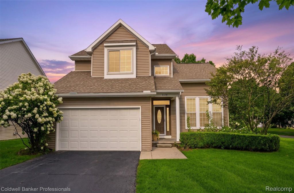 1170 Quail Ridge Drive, Oxford charter township