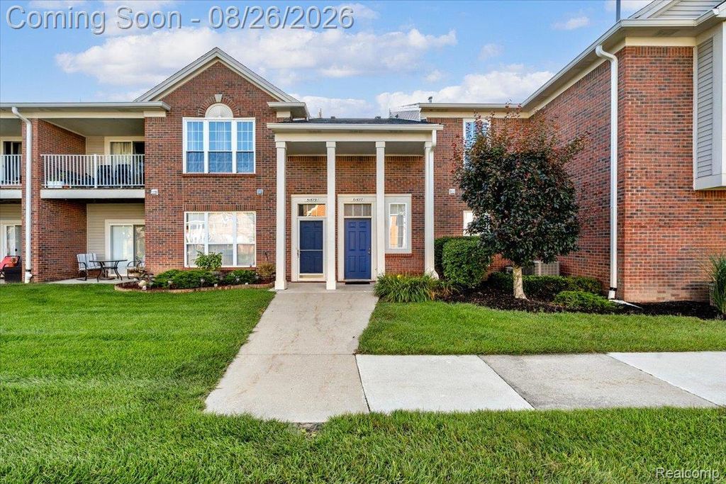 51677 Hale Lane 122, Chesterfield