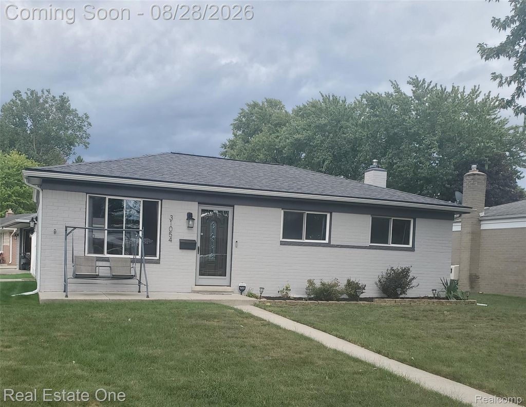 31054 Gardendale Drive, Warren city