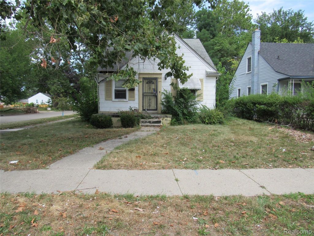 15858 Curtis Street, Detroit city