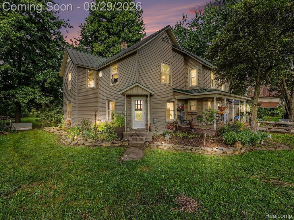 18484 Couper Road, Milan township