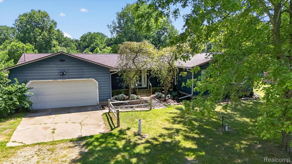 3760 Webberville Road, Locke township