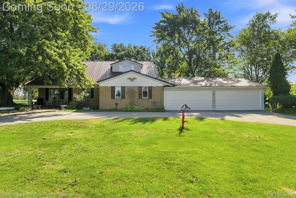 5593 Fairway Lane, Lexington township