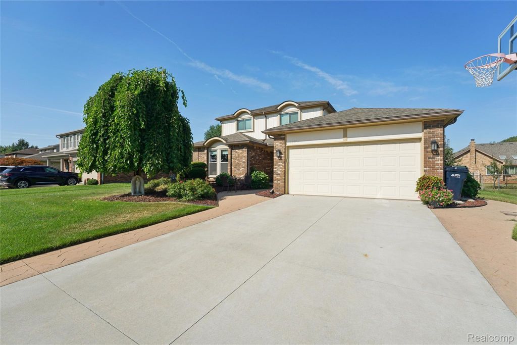 39719 Lembke Drive, Sterling Heights city