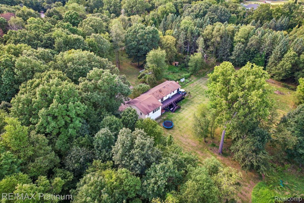 2805 Harmony Lane, Milford