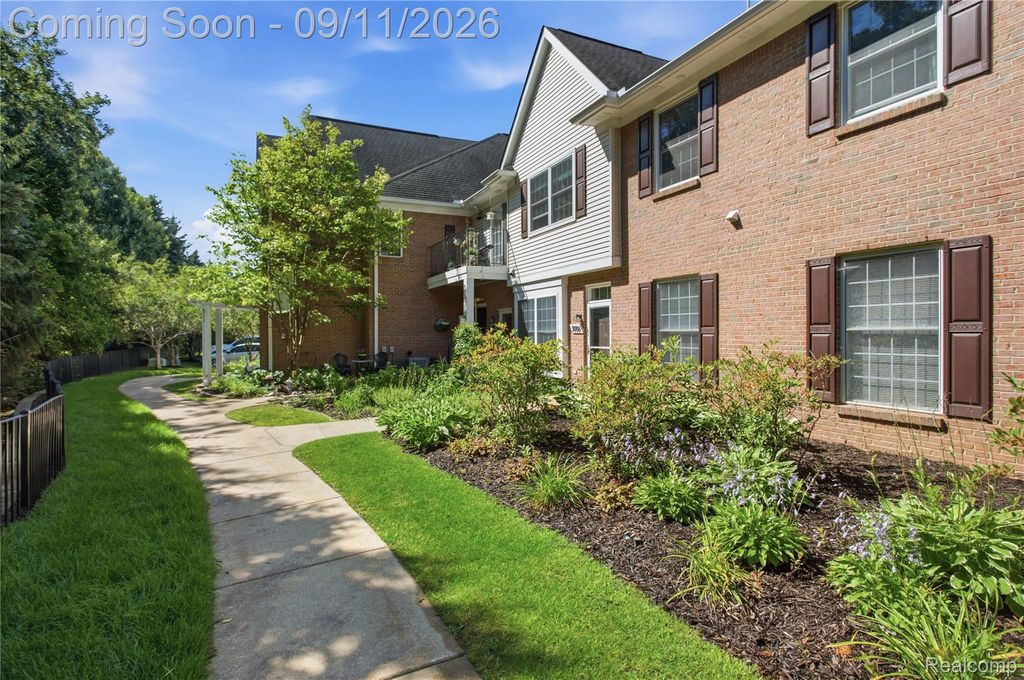 3086 Kneeland Circle, Howell