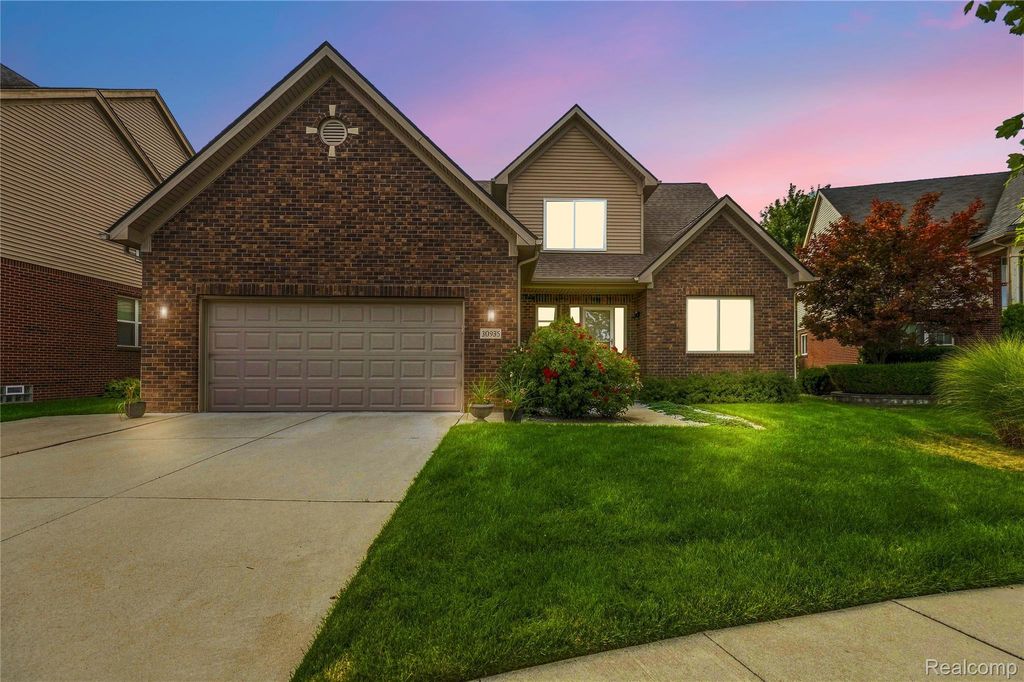 30935 Bradmore Road, Warren