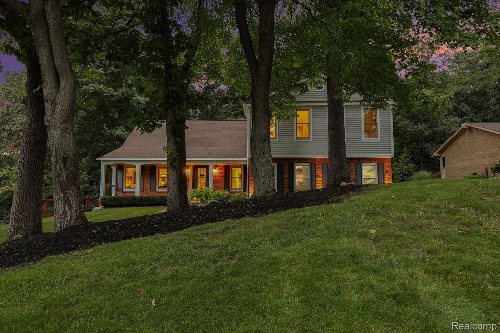 8265 Deerwood Road, Clarkston