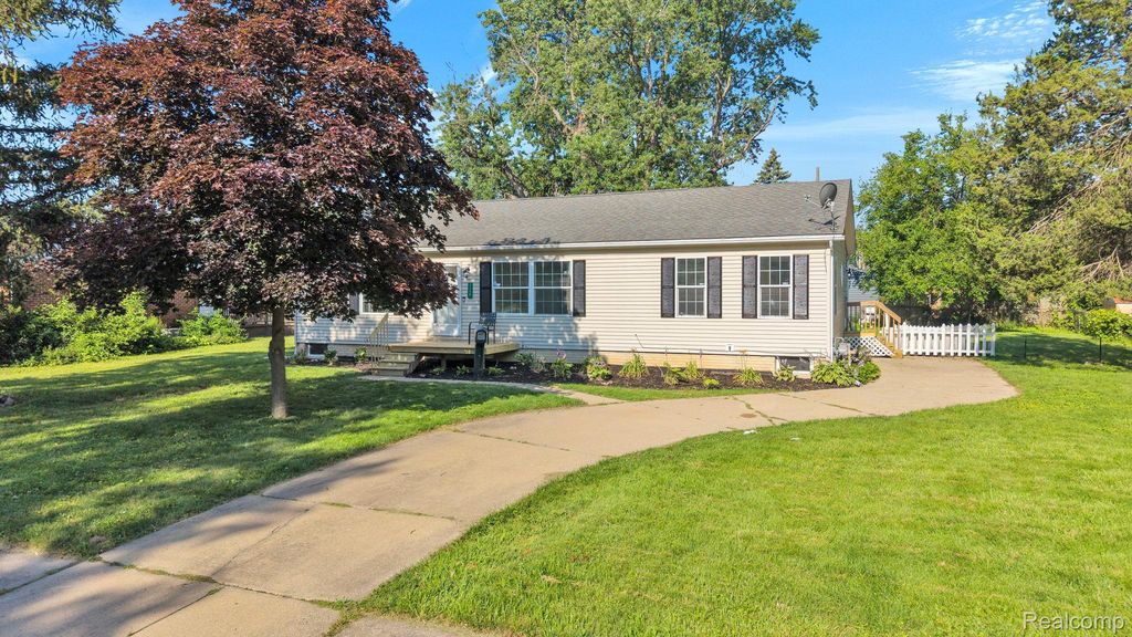 1119 Lathers Street, Garden City city