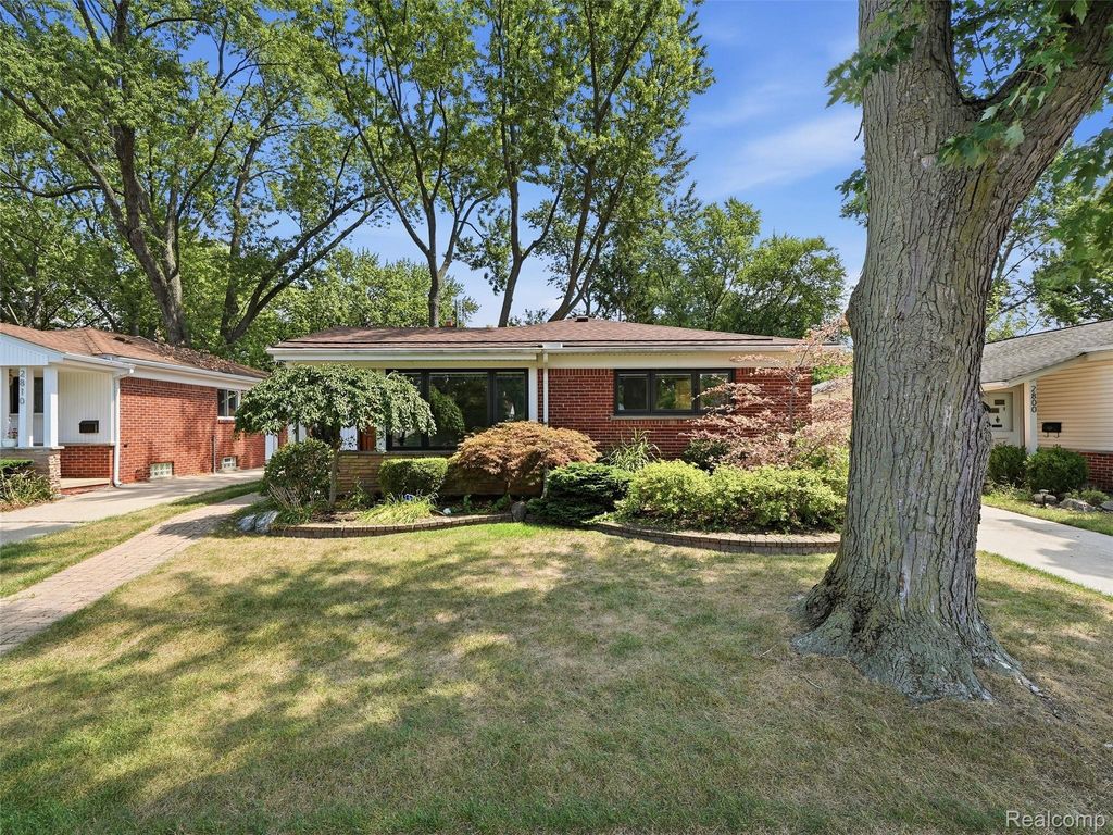 2806 Oliver Road, Royal Oak city