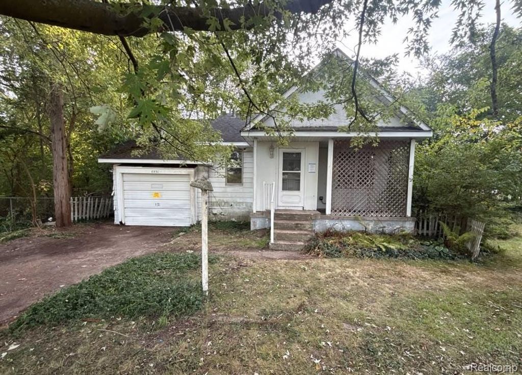 8930 Wayne Road, Romulus city
