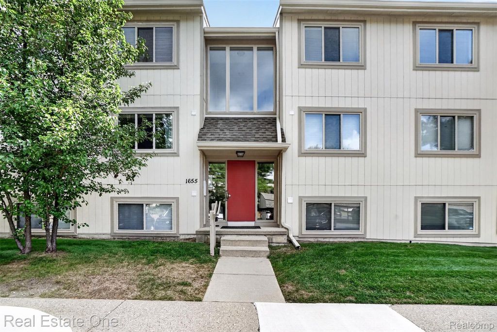 1655 Riverside Drive 12, Rochester Hills city