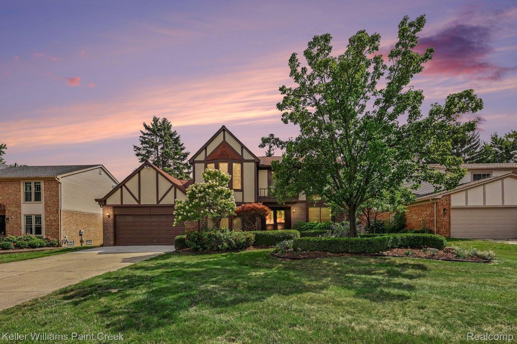 2717 Powderhorn Ridge Road, Rochester Hills city