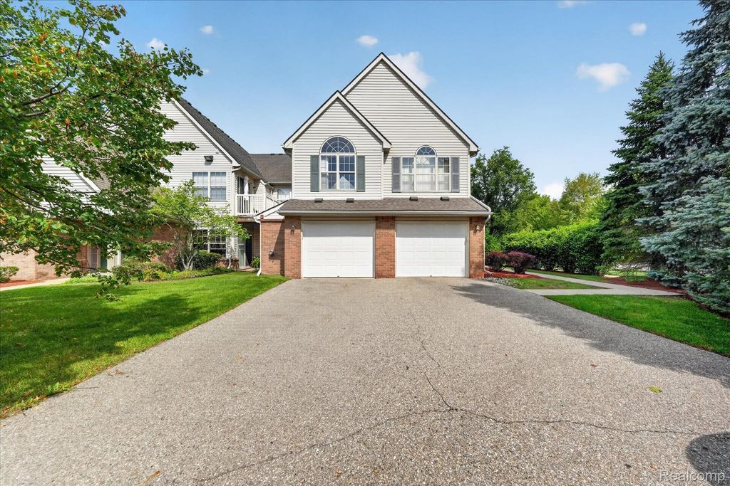 531 Brookfield Drive N 81, Westland