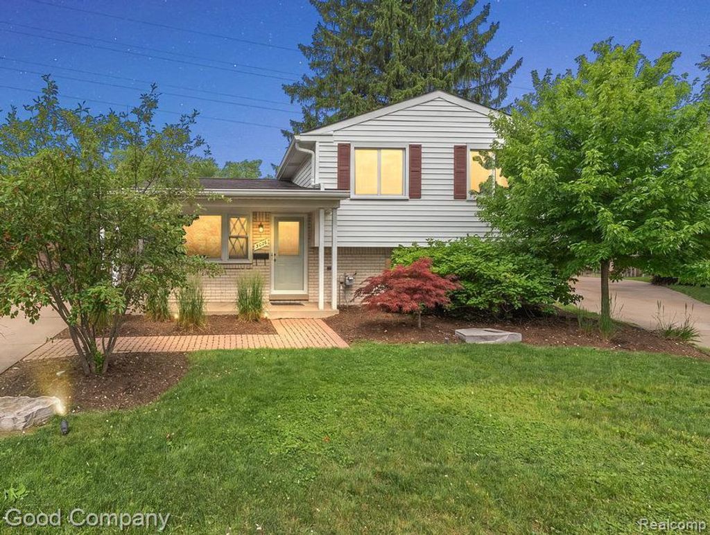 3026 Linwood Court, Royal Oak city