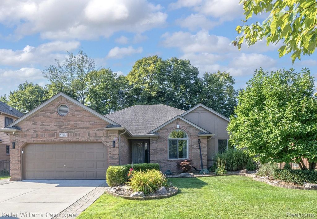 57810 Roman Drive, Washington township