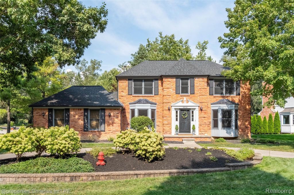 42518 Steepleview Street, Northville township
