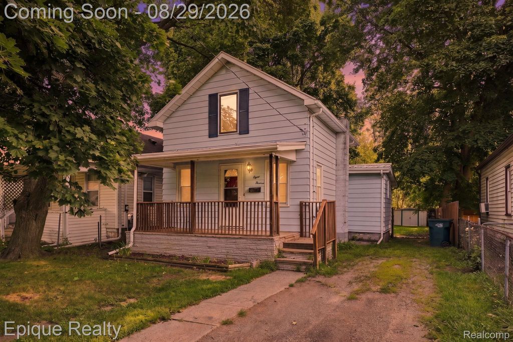 816 Comfort Street, Lansing city