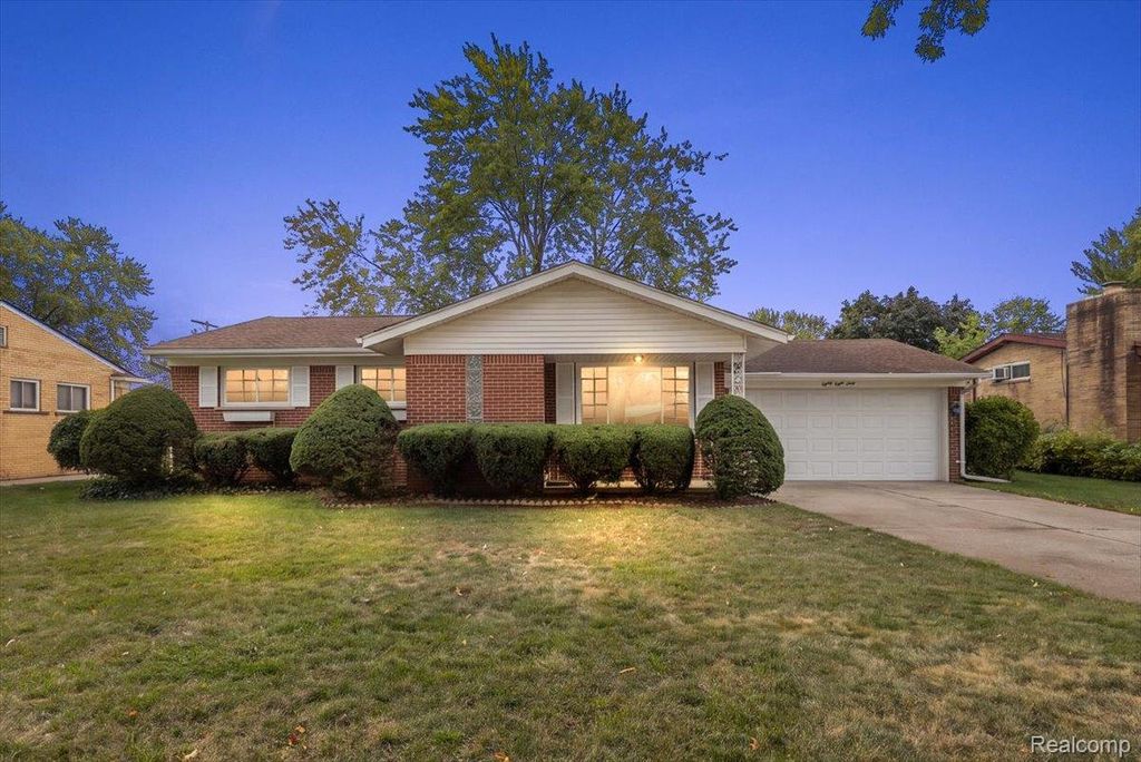 8860 Kidley Drive, Sterling Heights city