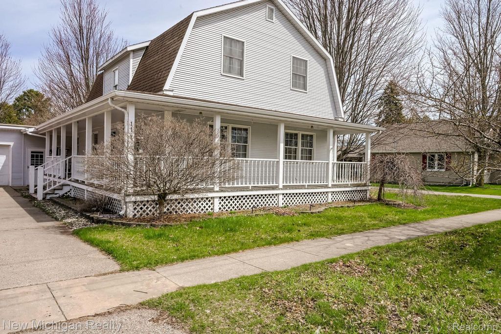 114 W 1st Street, Baldwin township