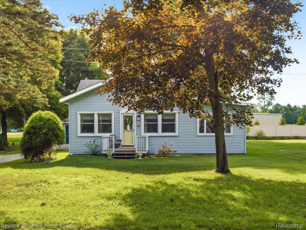 6965 Lakeport Drive, Burtchville township