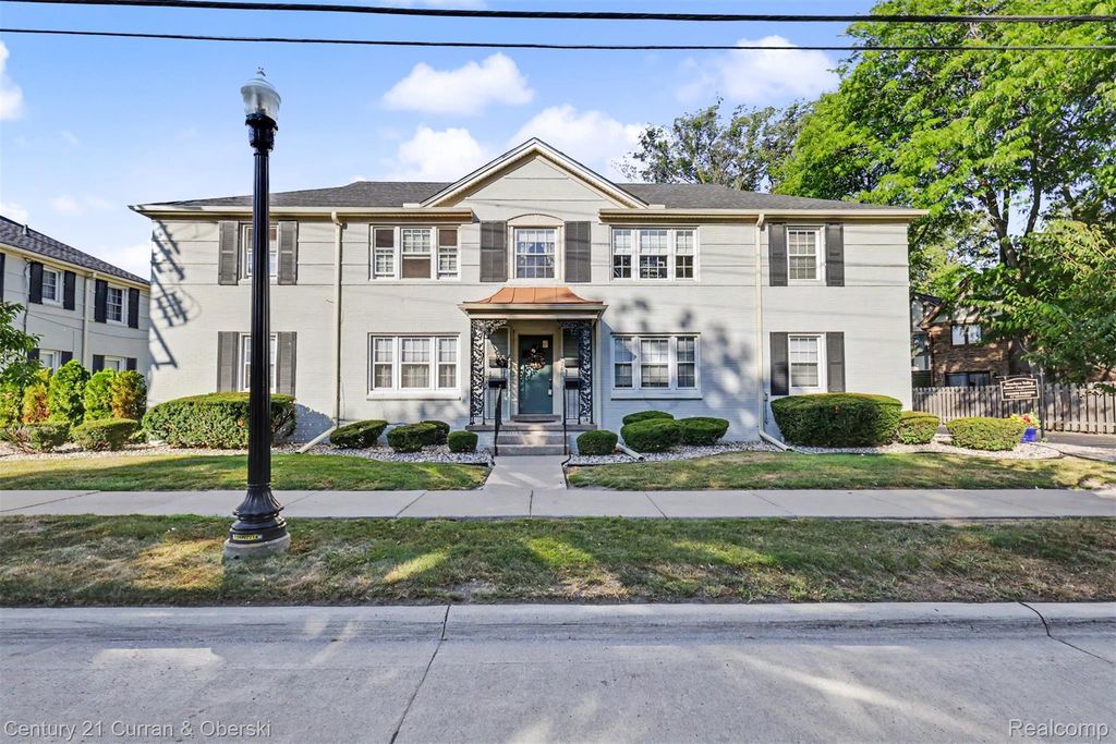 726 S Military Street, Dearborn